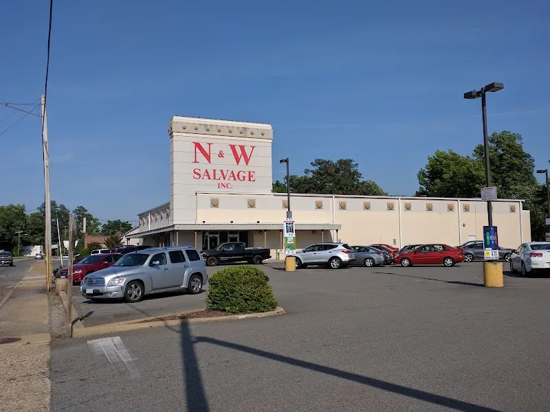 N & W Salvage Inc in Sandston, Virginia