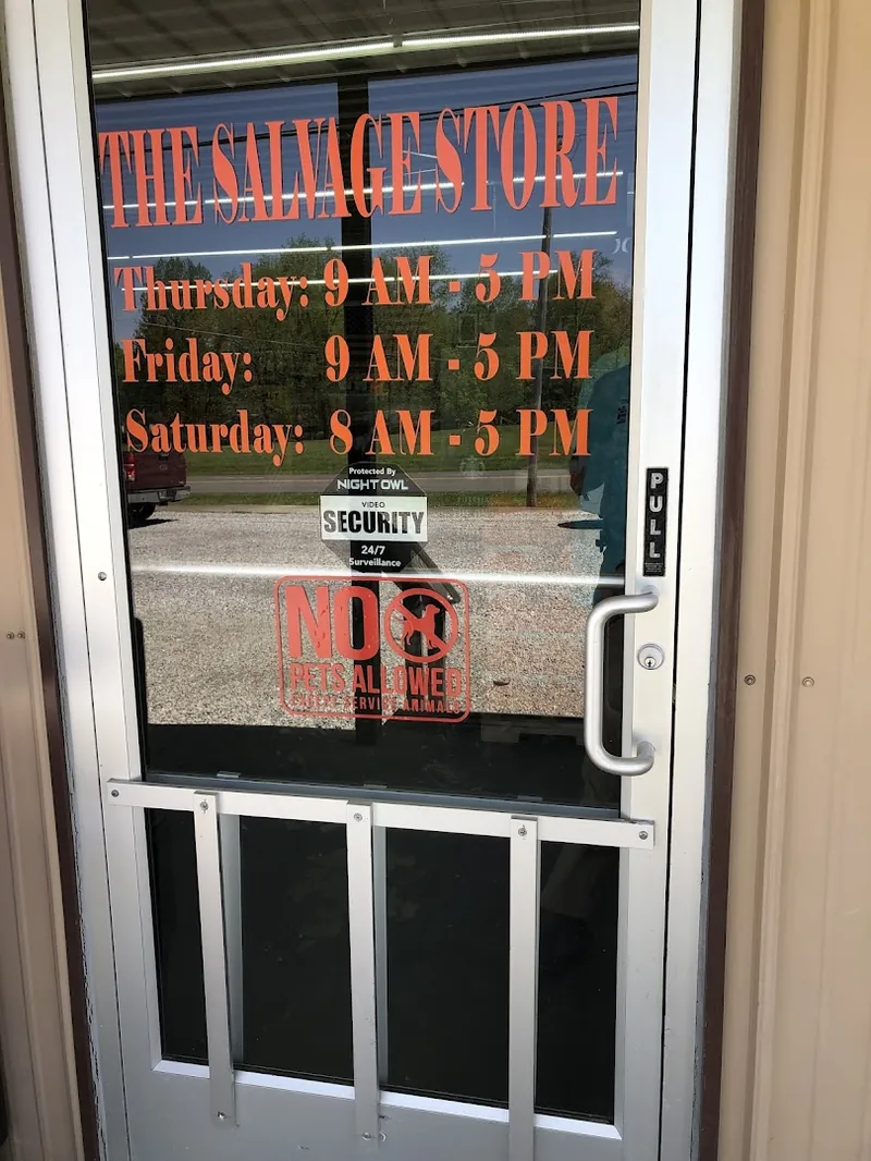 Salvage Store - General store in Edmonton, Kentucky