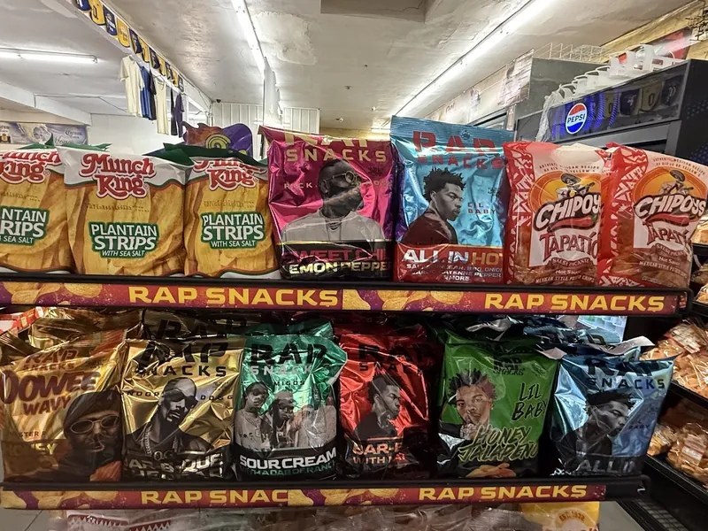 San Pedro Discount Market - Convenience store in Los Angeles, California