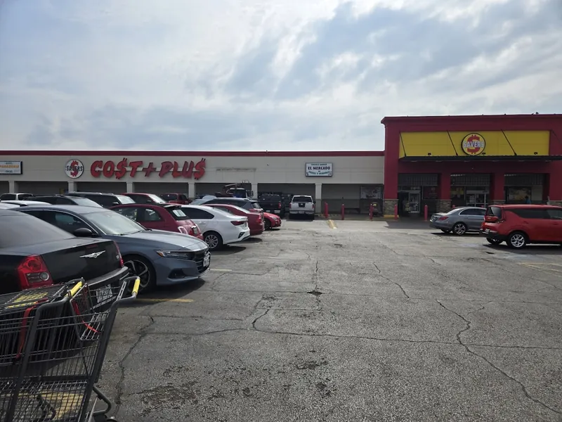 Savers Cost Plus Supermarket in Irving, TX