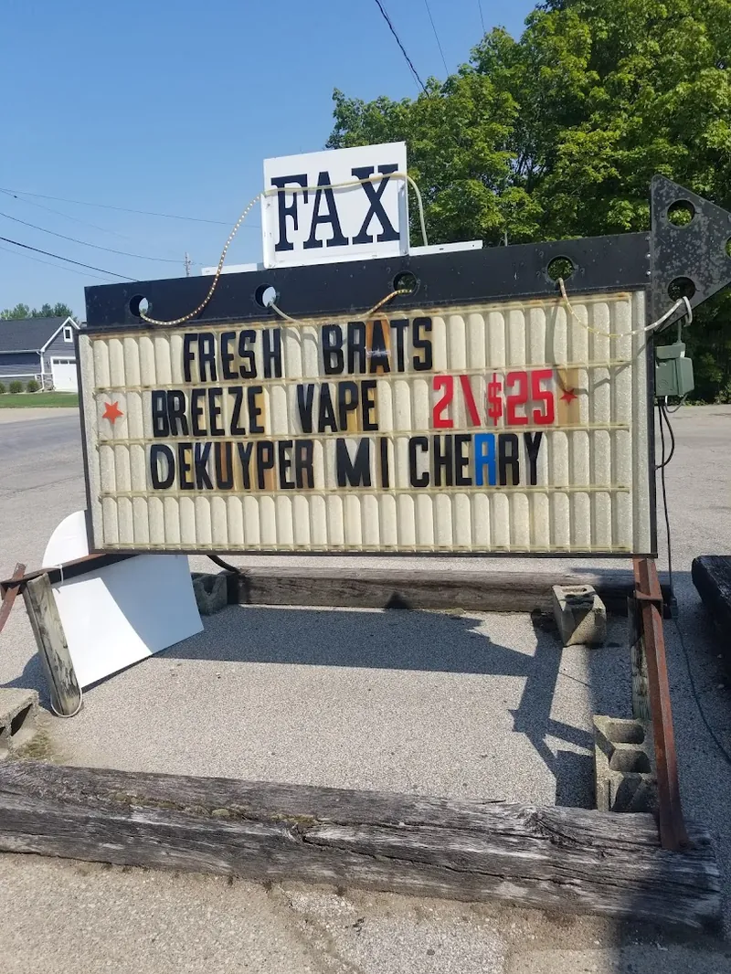 South Side Market - Liquor store in Bay City, Michigan