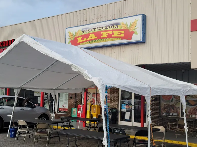 SouthEast Plaza Shopping Center - Shopping mall in Winston-Salem, North Carolina