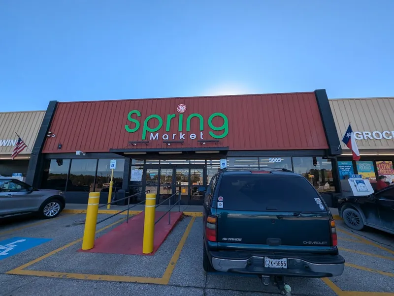 Spring Market - Grocery store in Lakeport, Texas