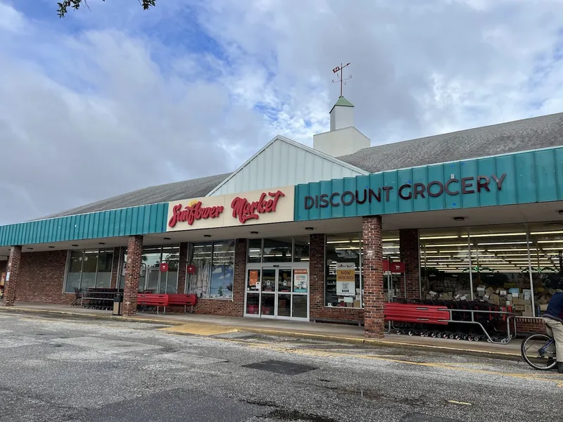 Sunflower Discount Grocery Liquidation Outlet - Discount supermarket in Sarasota, Florida
