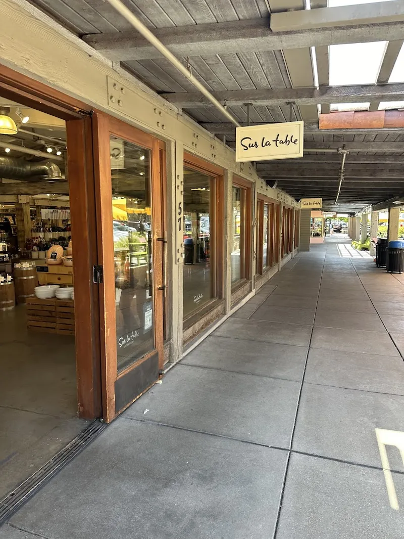 Sur La Table - Kitchen supply store in Palo Alto, California