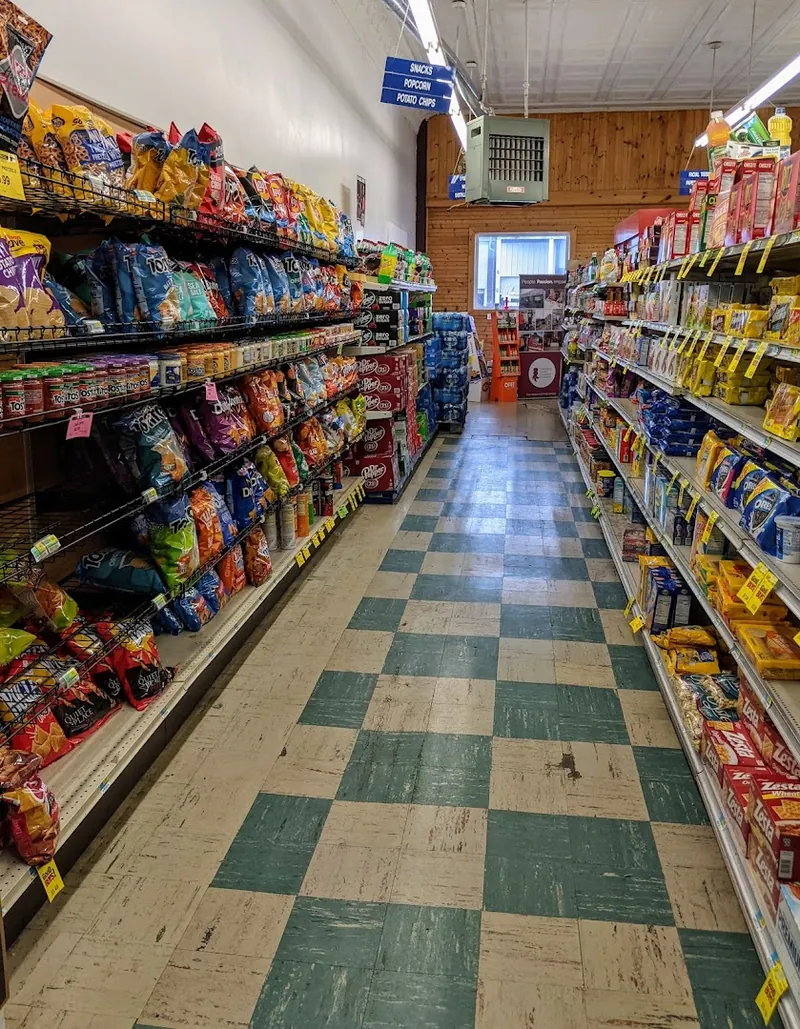 T's Grocery - Grocery store in Clifton, Kansas