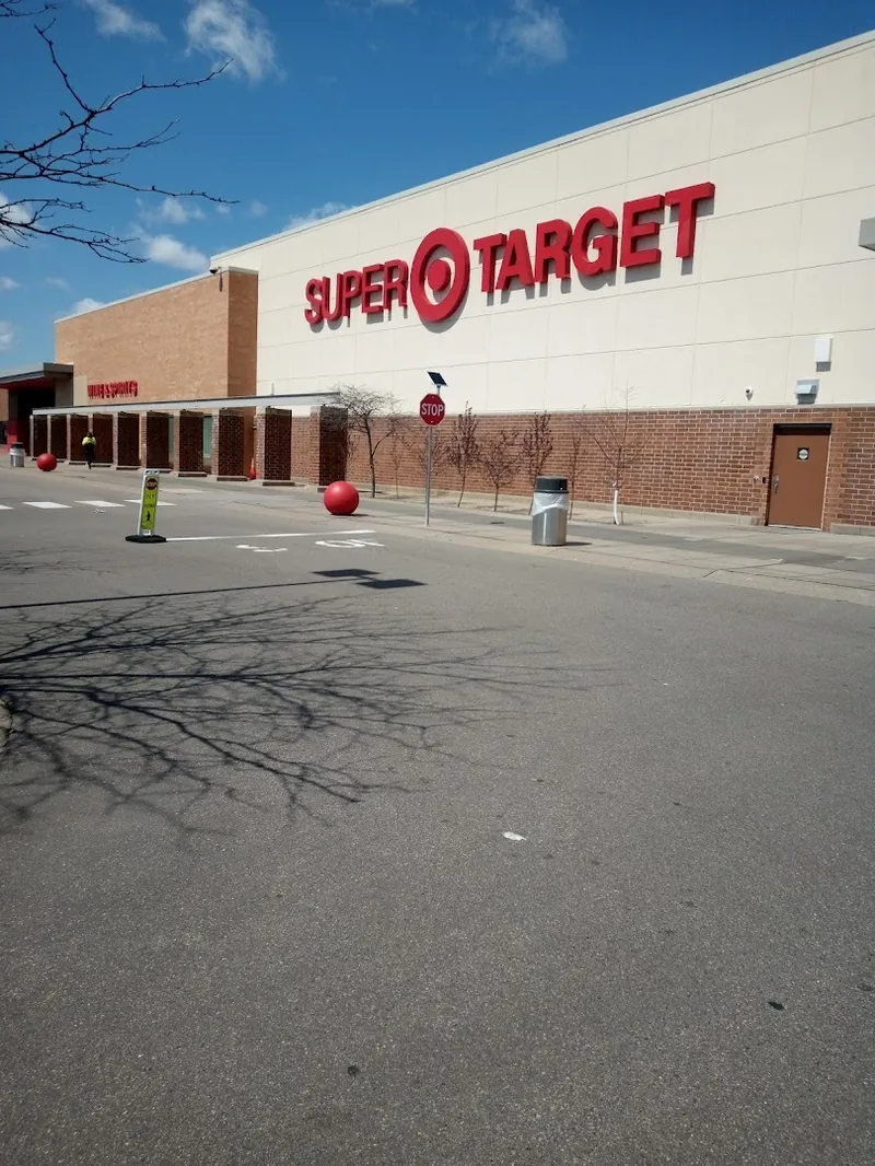 Target - Department store in Roseville, Minnesota