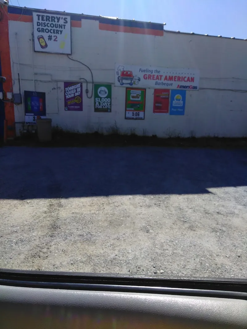 Terry's Discount Grocery - Grocery store in High Point, North Carolina