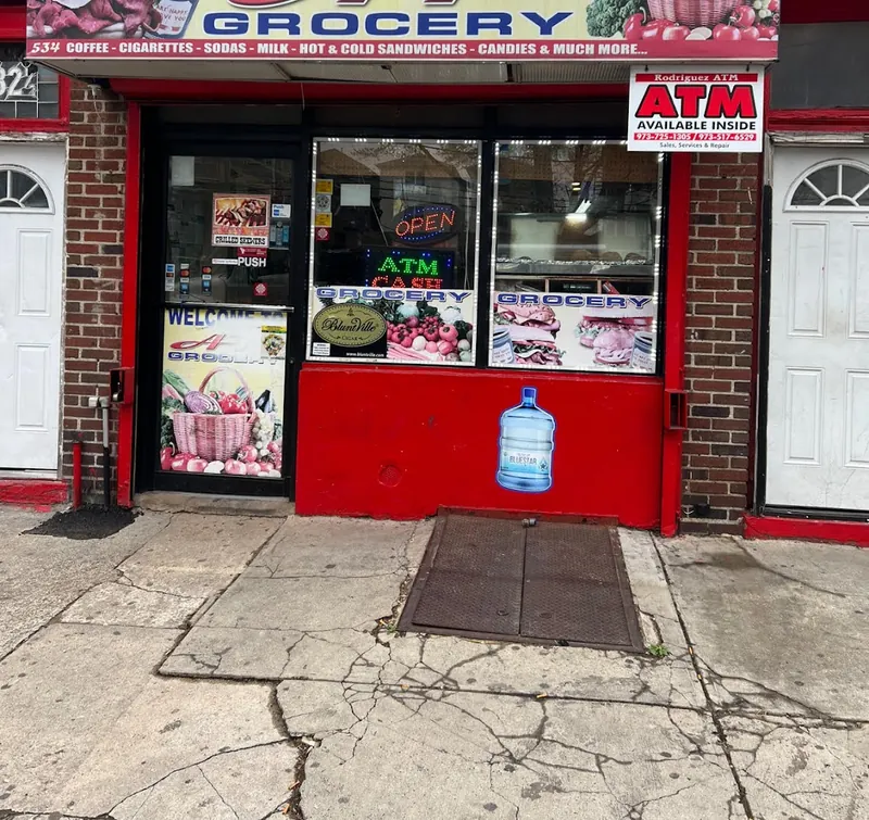 Three Js Grocery - Convenience store in Newark, New Jersey