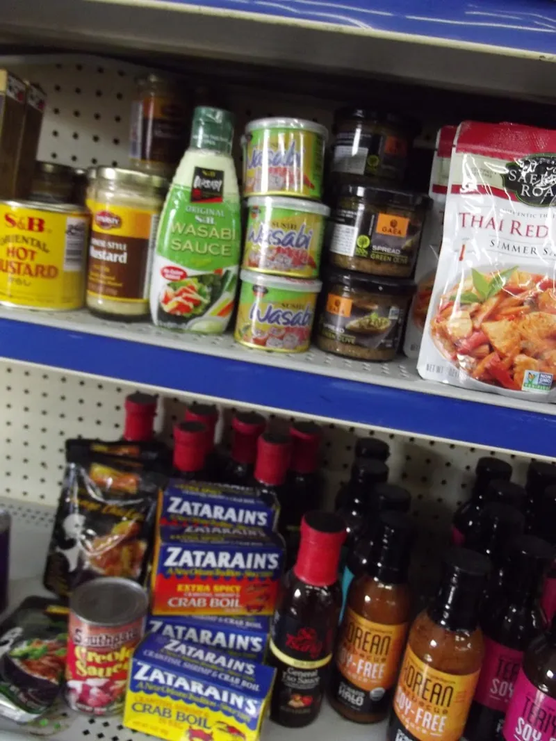 Triple T Outlet in Leesburg, IN