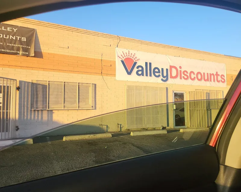 Valley Discounts - Discount store in Phoenix, Arizona