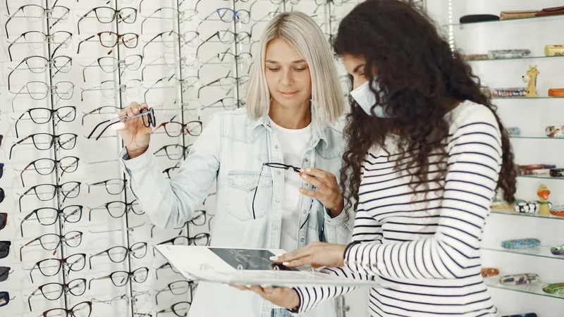 Map showing surplus store concentrations across major U.S. cities including Fayetteville, Columbus, and Houston