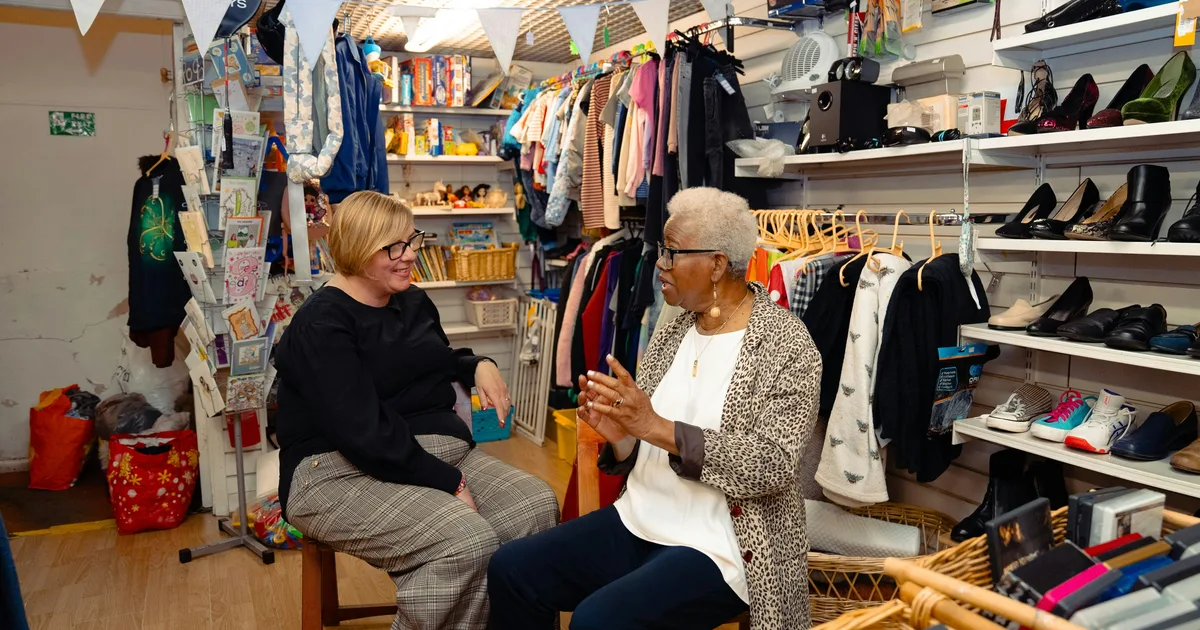 Texas Thrift Stores vs. Online Resale Sites: Which is Better?