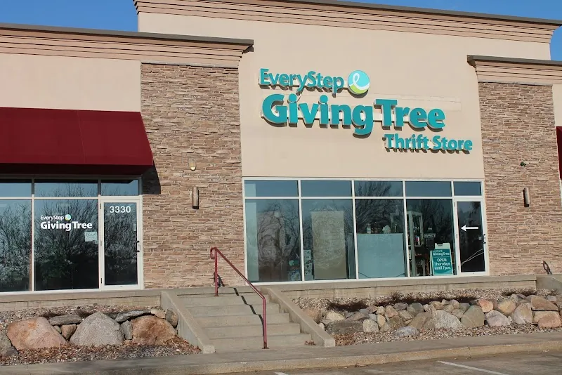 EveryStep Giving Tree Thrift Store in Urbandale, IA