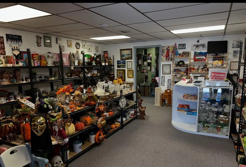 Finest Deals Thrift Shop LLC in Temple, PA