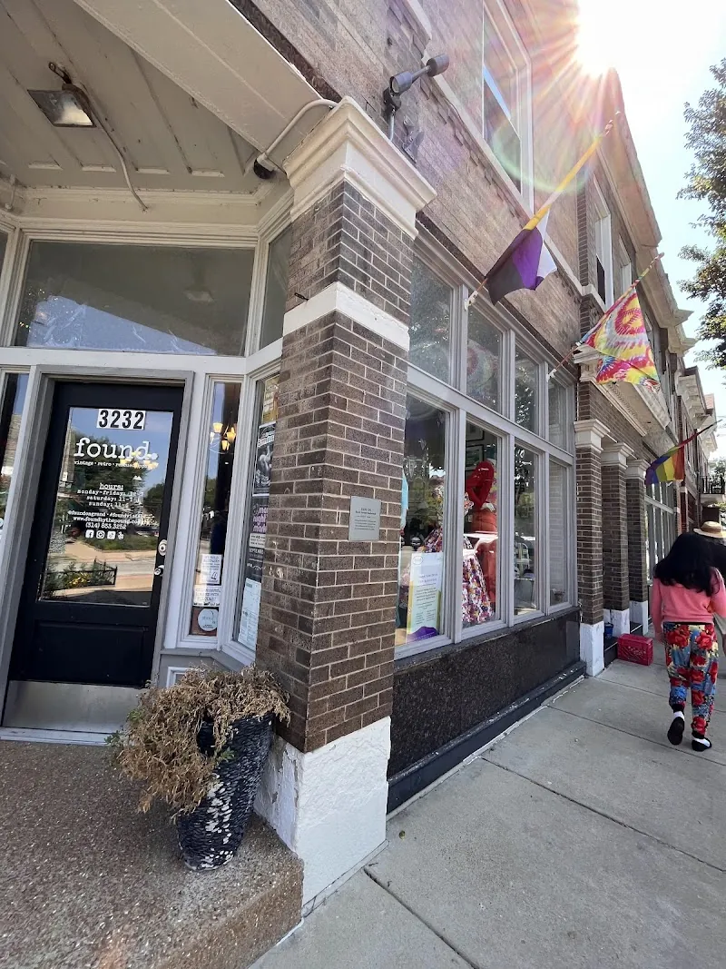 found. vintage - south grand in St. Louis, MO