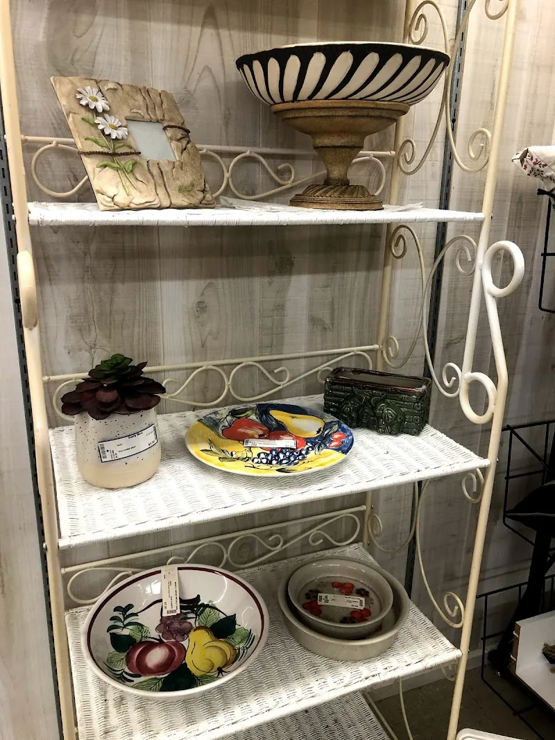 Gently Worn Women's Resale Shop in Hot Springs, AR