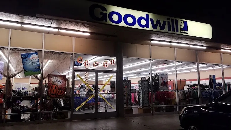 Goodwill Southern California Store & Donation Center in Fontana, CA