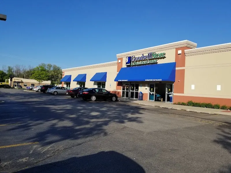 Goodwill Store & Donation Center in Arlington Heights, IL