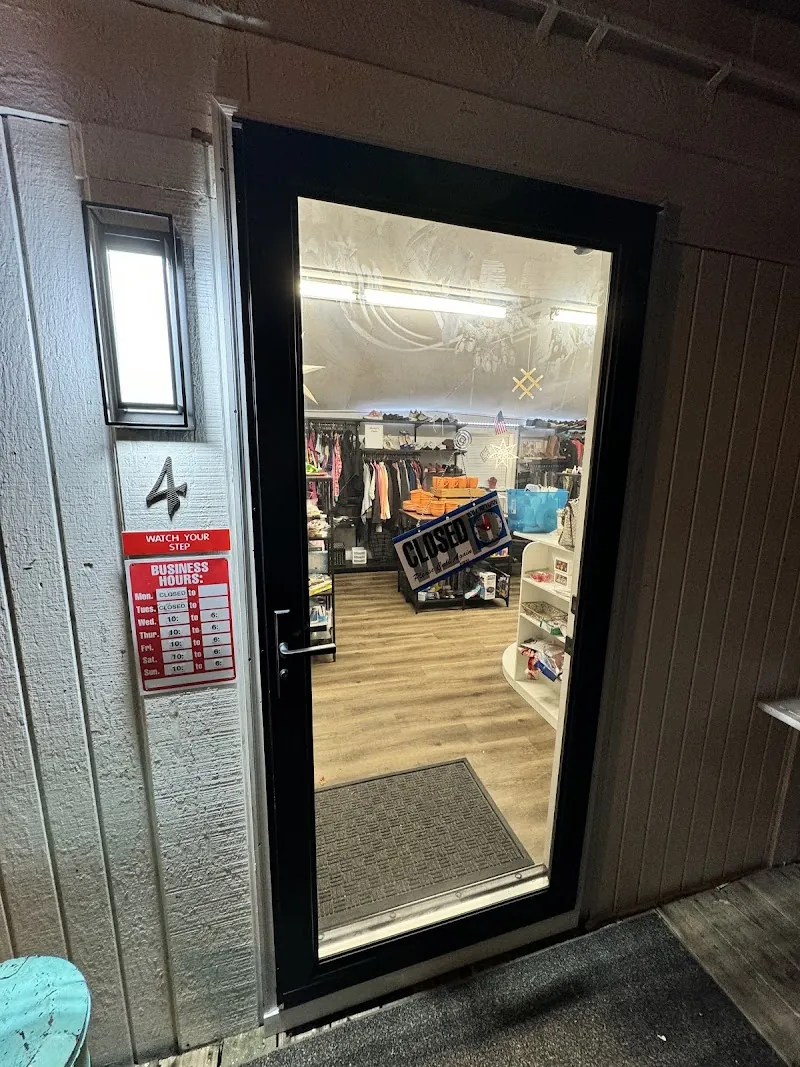 Gwenny’s Penny Thrift Store in Saint Leonard, MD