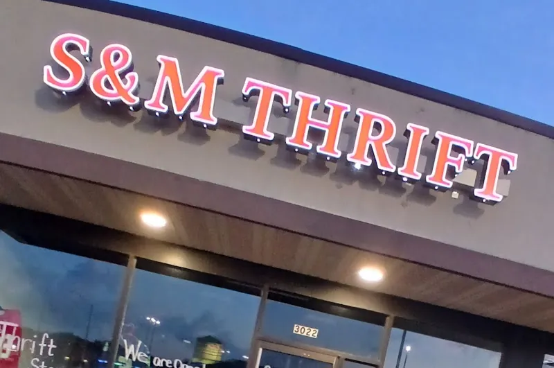 S&M Thrift Store in Omaha, NE