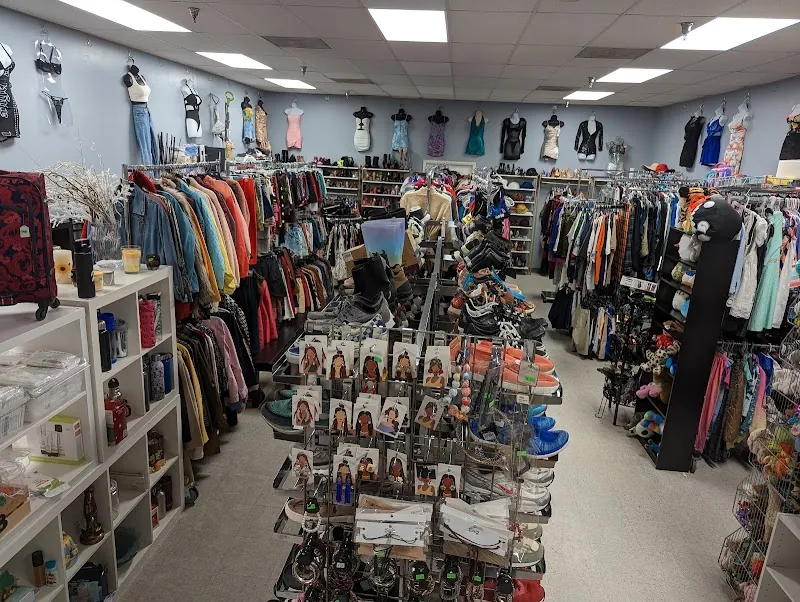 S0methingf0revery0ne Thrift Store in Capitol Heights, MD