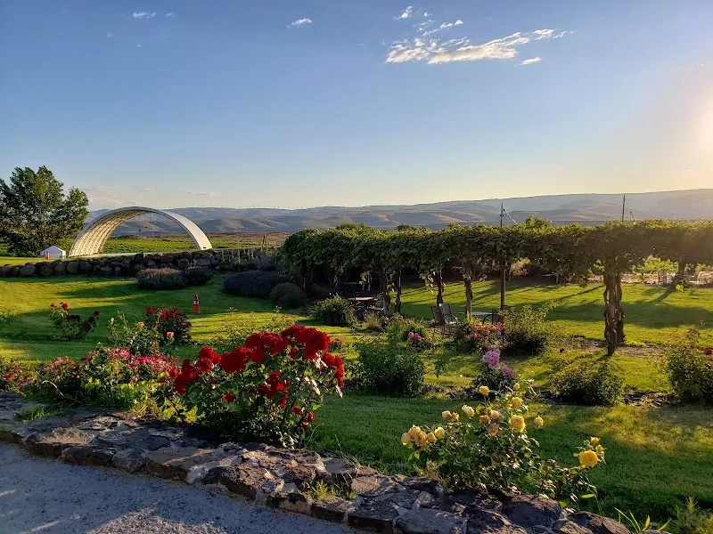 Cave B Estate Winery-Main Quincy Tasting Room & Winery in Quincy, WA